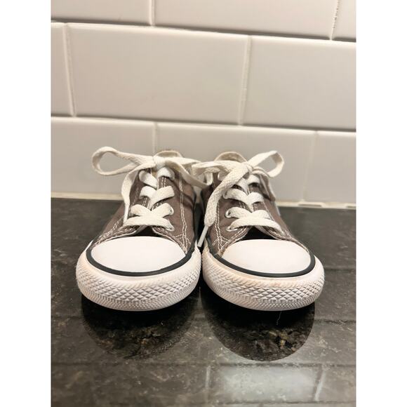 Converse Chuck Taylor All Star Kids Low-Top Sneakers Shoes Gray White Size 8 - Picture 4 of 11